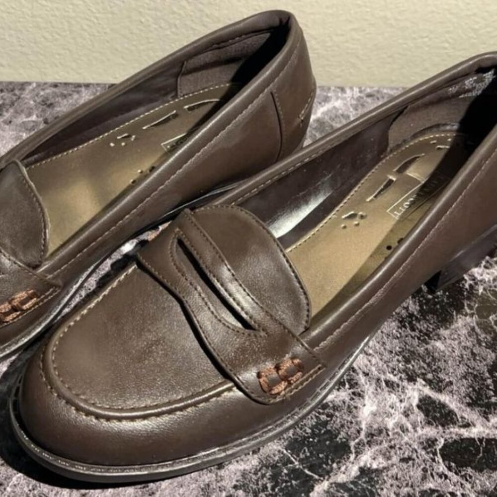 Laura Scott Brown Penny Loafers